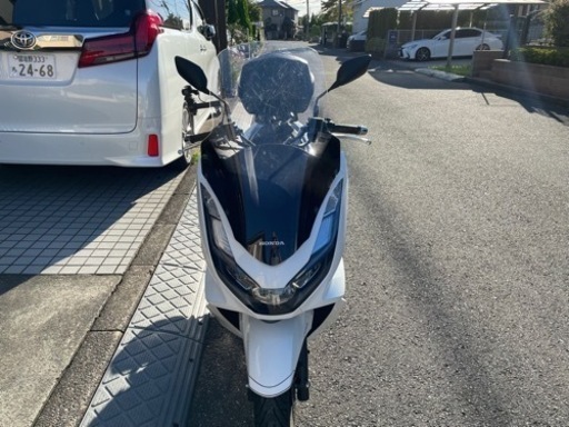 ホンダの人気バイクPCX125  4万円値引しました。