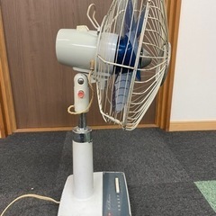 昭和レトロ、3枚羽、扇風機、古い扇風機、　SHARP扇風機、古民家再現小道具の画像
