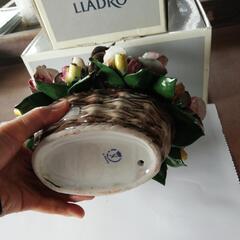 カポディモンテ　陶器の花籠　の画像