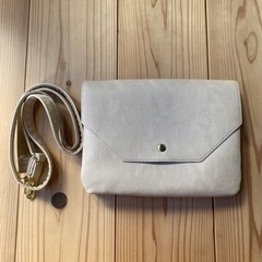 秋冬用ショルダーバック