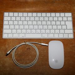 iPadやiPhonにも　アップル純正　日本語マジックキーボード...