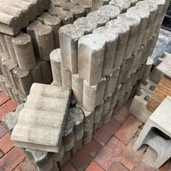 ※※決まりました※※【お庭DIY】園芸用土留めブロック中古30個...