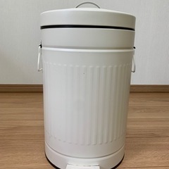 【内定】ニトリゴミ箱　12Lアイボリー