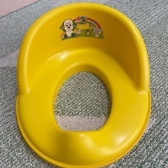 わんわんうーたんベンキーおまるんの補助便座の画像