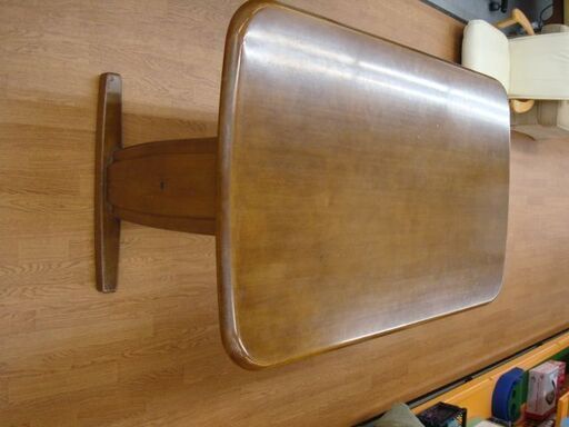 【店頭受け渡し】　キズ・汚れアリ　４人掛け　ダイニングセット　中古品　￥8,580