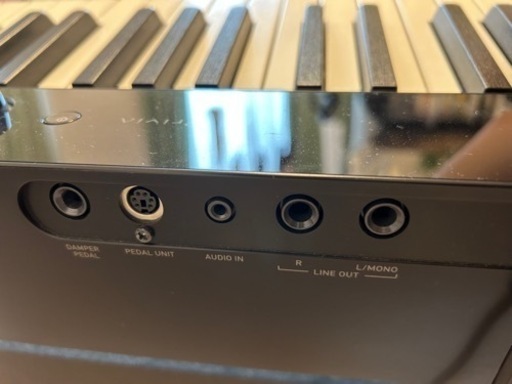 美品　電子ピアノ　PX-S1000