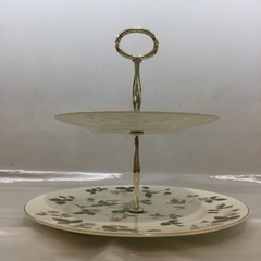 値引きしました！WEDGWOOD スウィートプラムケーキスタンド ウェッジウッドの画像