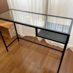 IKEA ガラステーブル