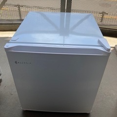 冷蔵庫。世田谷区の家まで来てくだされば無料で差し上げます。の画像