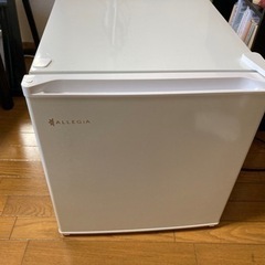 冷蔵庫。世田谷区の家まで来てくだされば無料で差し上げます。の画像