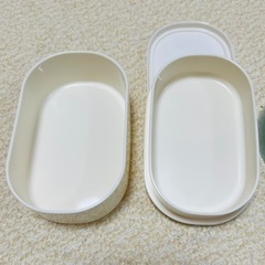 新品未使用　ピングー　2段式　ランチボックスの画像
