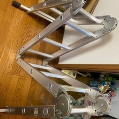 ハシゴ　脚立　洗車や内装工事に