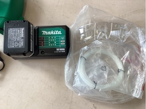 美原店　草刈機　makita 充電式草刈機　使用一回　MUR140D