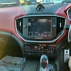 マセラティ　ギブリベースグレードの画像