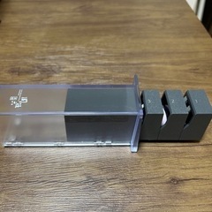 【決まりました】貝印 簡易包丁研ぎ器 片刃専用