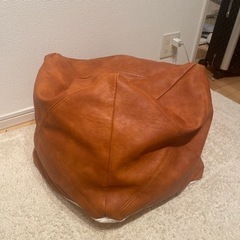 クッション　ソファー　イスの画像