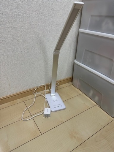 卓上ライト　スタンドライト　枕元ライト