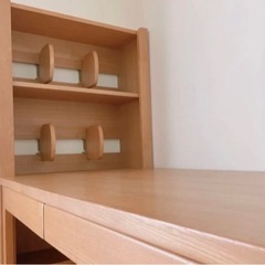 タモ材 学習机の画像