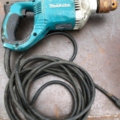 マキタ　6305A   ドリル　13mm   中古の画像