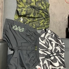 取引中　NIKE ショートパンツ