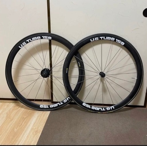 手組みカーボンホイール前後