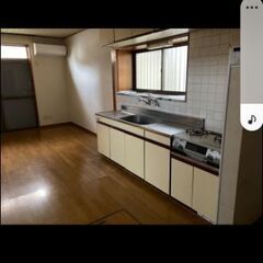 12.5畳もある広いダイニングキッチンに、新しく4畳半～5畳間の部屋を作ってほしいの画像