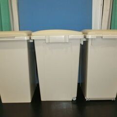 【美品】カラー連結ペール 48L  ベージュ 3個 ゴミ箱の画像