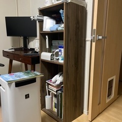 3段本棚の画像