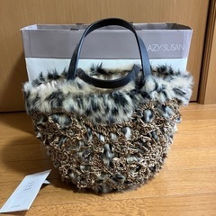 レイジースーザン　フェイクファーハンドバッグ