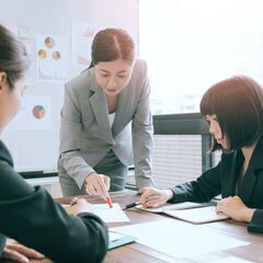 営業職非公開求人!★東証プライム上場企業 !★未経験大歓迎!★平均年収900万円★高インセンティブ、社内表彰金有!★◎年間休日120日以上!!◎土日祝休み!!★転勤なし中途入社は9割が未経験！の画像