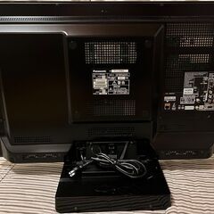 Panasonic VIERA 地上・BS・110度CSデジタルチューナーを3基搭載したHDD・ブルーレイレコーダー内蔵テレビ（2011年製32インチ）の画像