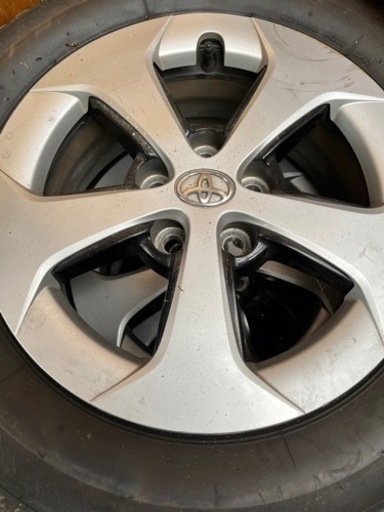 (お取引決まりました。)プリウス純正　スタッドレスタイヤ