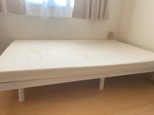 ニトリ　セミダブル　ベッドフレーム　マットレス　セット