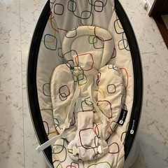 電動ベビーバウンサー　ママルー4 4momの画像