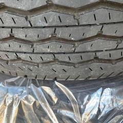 バリ山　195/80R15 LT 107/105Lブリヂストンエコピア BRIDGESTONE ECOPIA RD-613 4本 ハイエース NV350キャラバンの画像