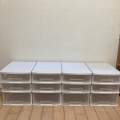 3段クリアケース　4セット