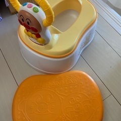 アンパンマン  おまる　トイトレ　踏み台　ベビー用品