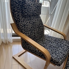 IKEAの1人掛けチェアの画像