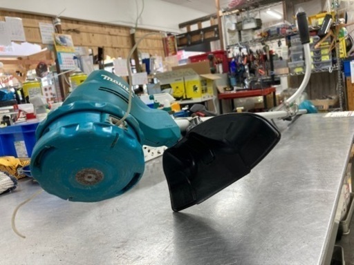 中古品 □ makita コードレス草刈機 MUR185SDSF □ M □ IT0L6VVJPYP8
