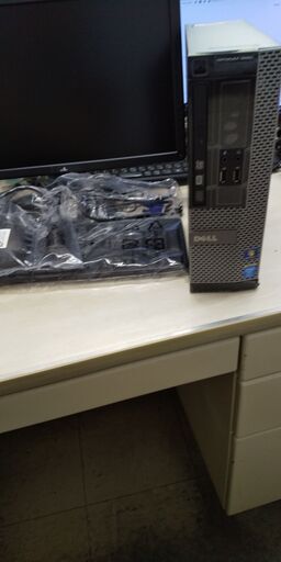 ⑳値下げ）デスクトップパソコンDell OptiPlex3020 Core-i3　未使用　19インチモニター　未使用