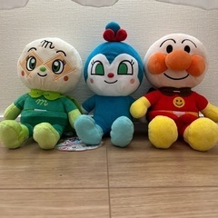 アンパンマン　ぬいぐるみ
