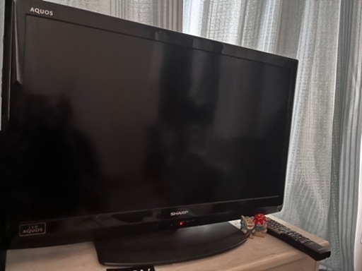 32型　シャープAQUOS