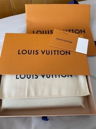 完全未使用　LOUIS VUITTON財布