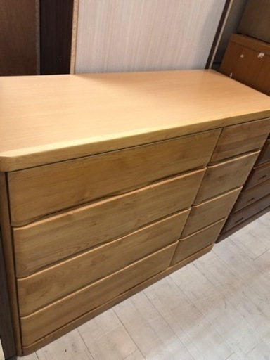 取りに来れる方限定！ニトリの４段チェストです！