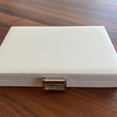 アクセサリーケースの画像