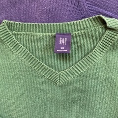 子供用GAP 120 セーター2枚の画像