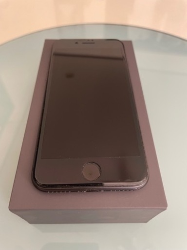 iPhone 8 64GB ブラックSIMロック解除済