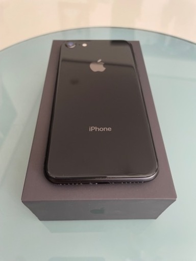 iPhone 8 64GB ブラックSIMロック解除済