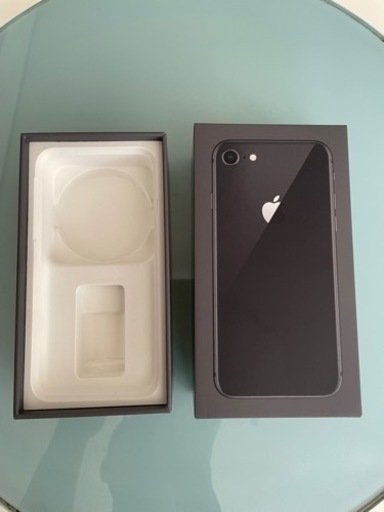 iPhone 8 64GB ブラックSIMロック解除済