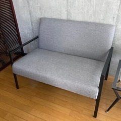 使用2カ月弱のソファです！の画像